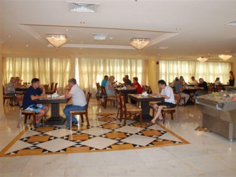 Hotel Al Bustan 4*