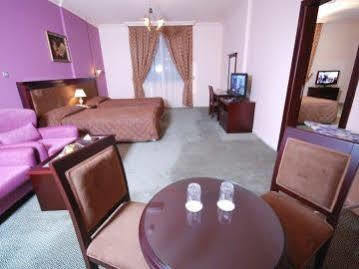 Al Bustan 4* Sharjah